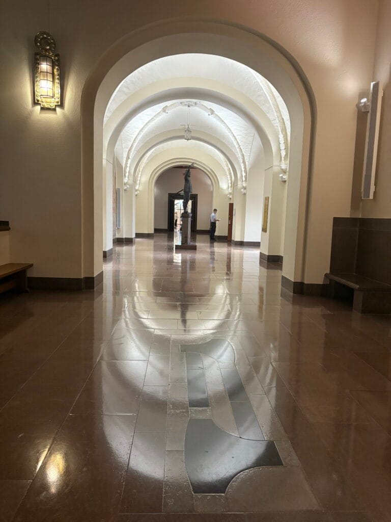 Dag 2 af 31: Retshøring i Sveriges folkedrabssag vedrørende Eziderne