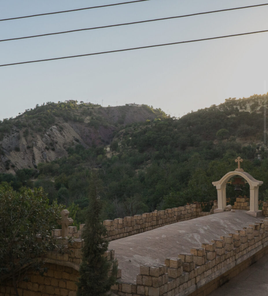 Ezidi Familie Bevarer Kristent Kirke i Alqosh