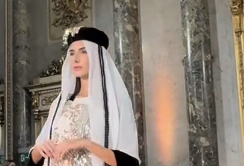 Ezidisk design på kurdisk catwalk: Respekt eller kulturell appropriering?