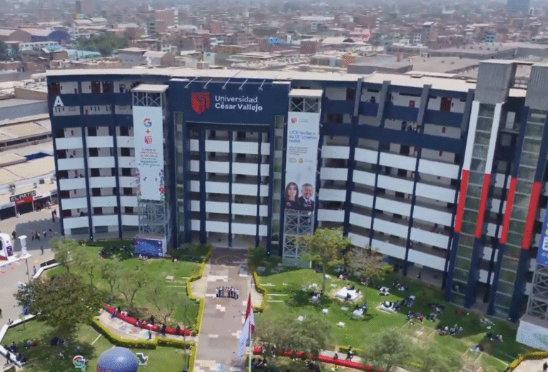 Nadia Murad Honored with Doctorate in Peru for Her Work Defending Human Rights